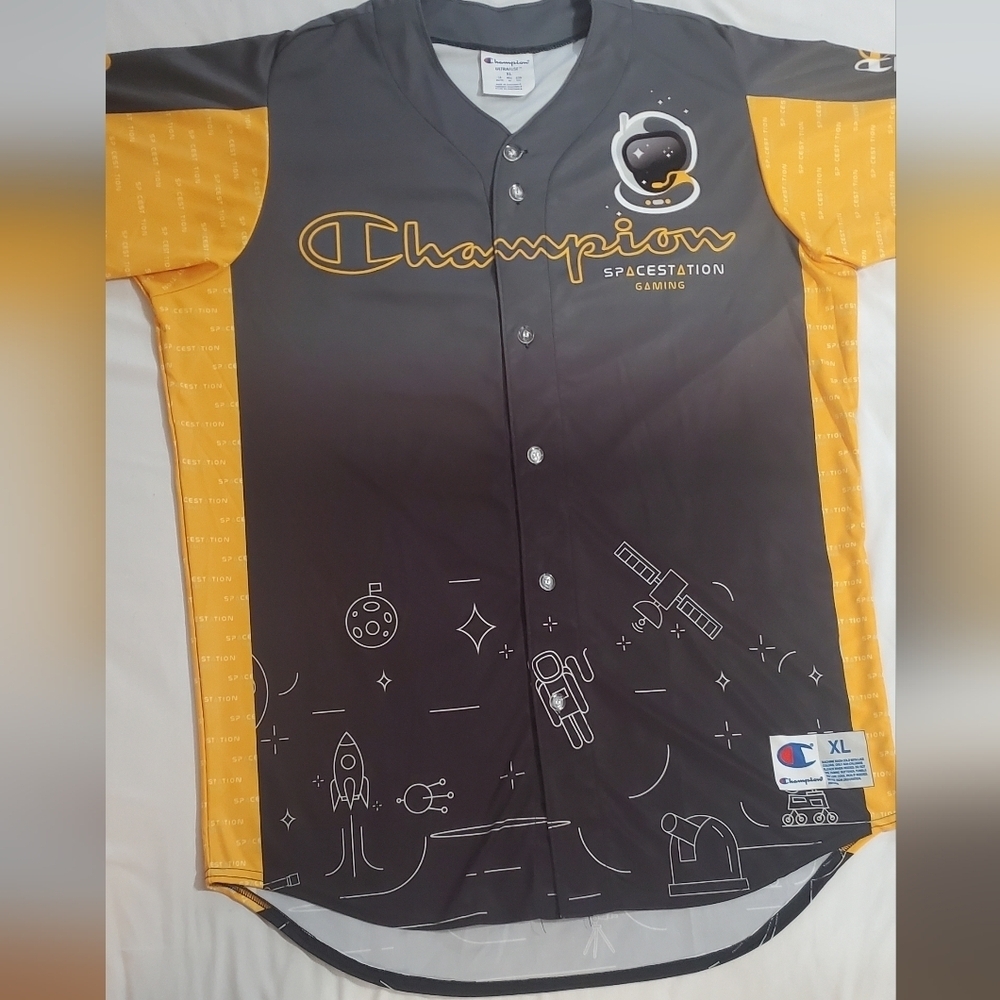 Champion Gaming Black and Yellow Space-Themed  Jersey. XL